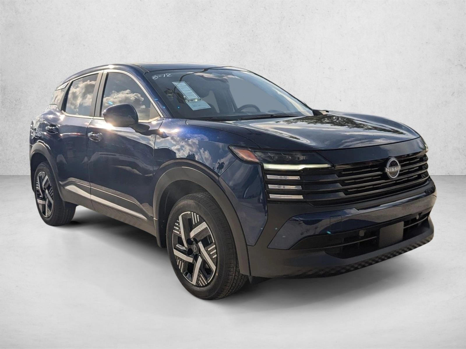 2025 Nissan Kicks SV FWD