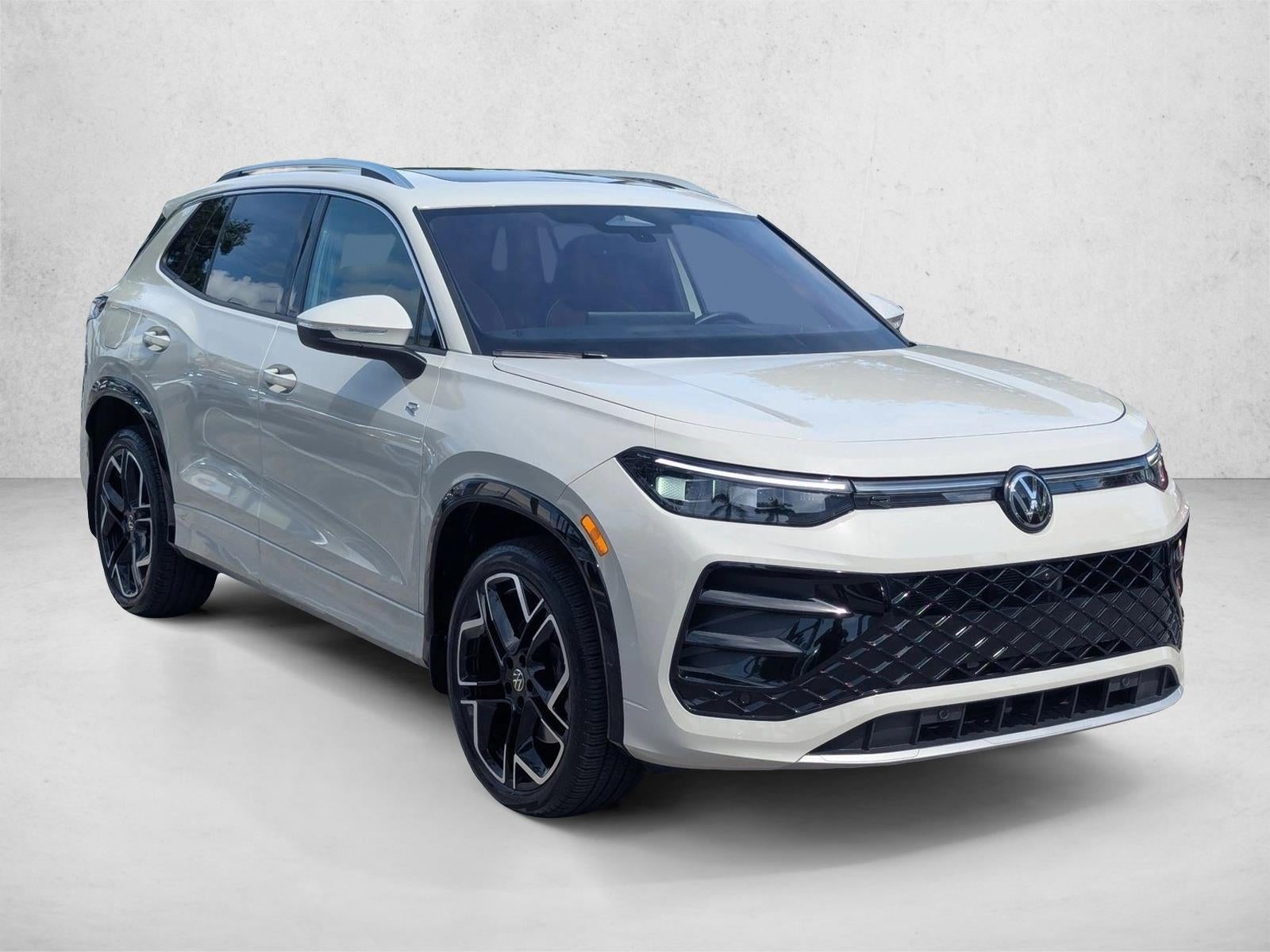 2025 Volkswagen Tiguan 2.0T SEL R-Line 4MOTION