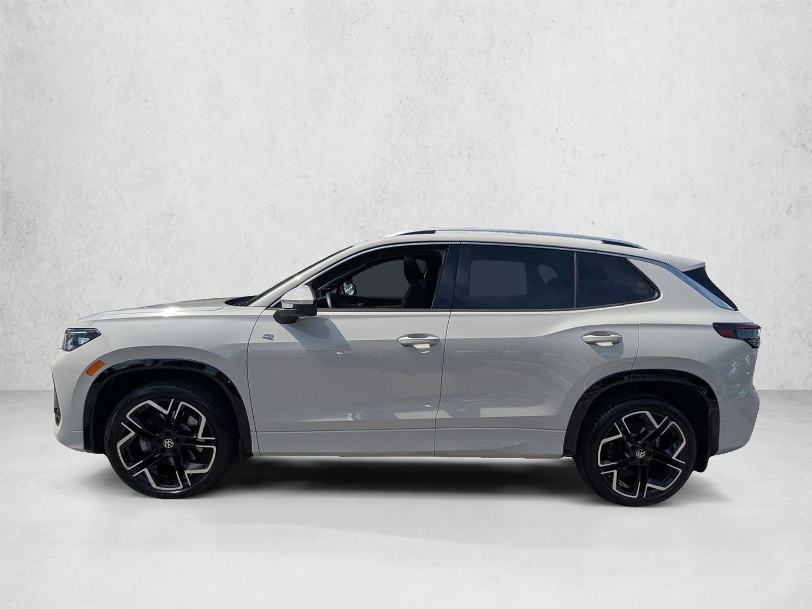2025 Volkswagen Tiguan 2.0T SEL R-Line 4MOTION
