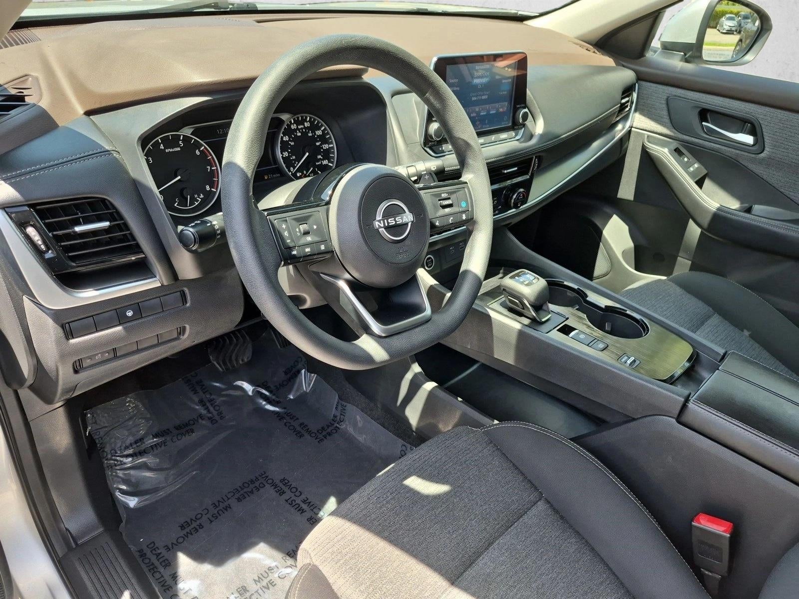 2022 Nissan Rogue FWD SV