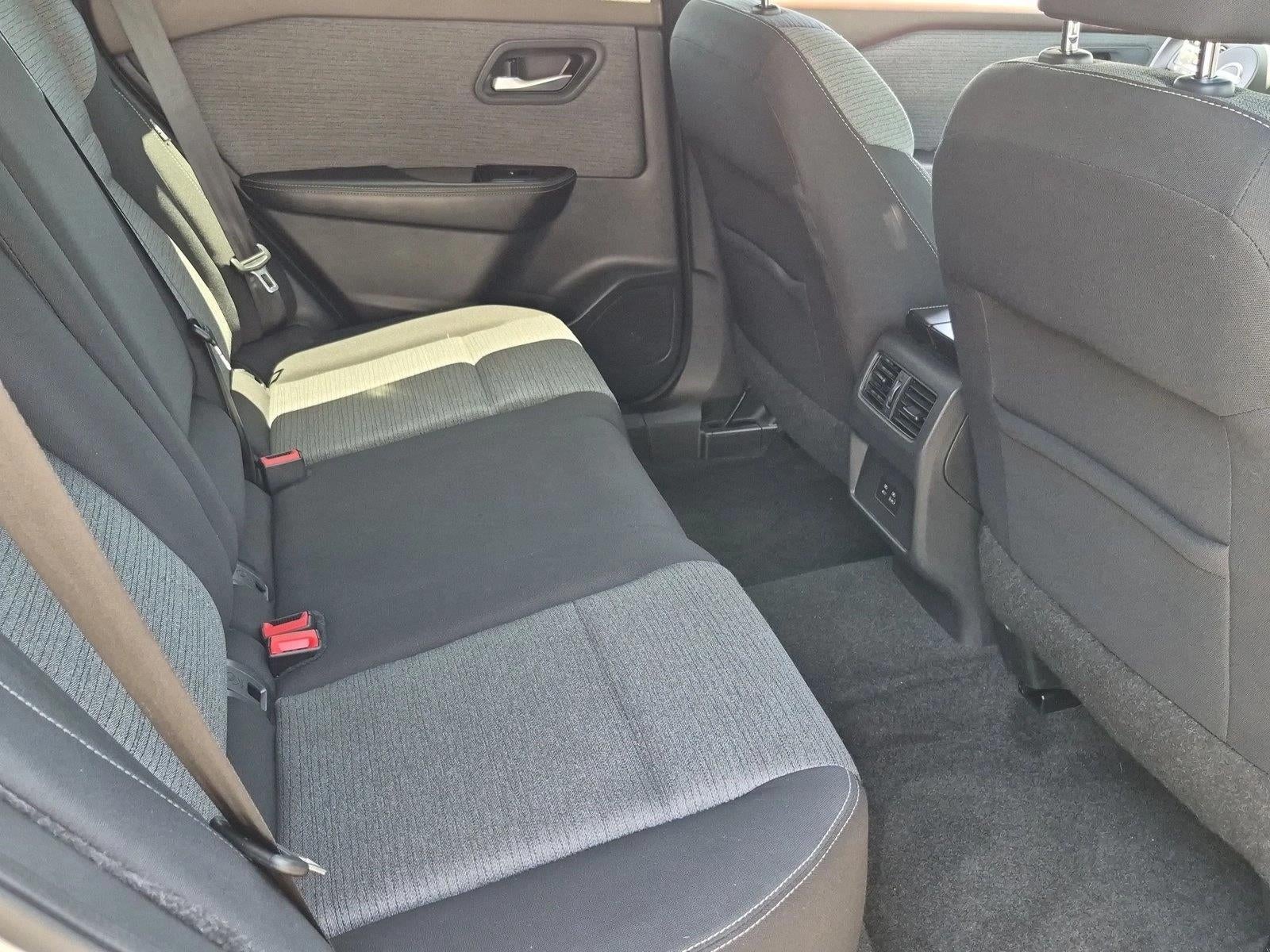 2022 Nissan Rogue FWD SV