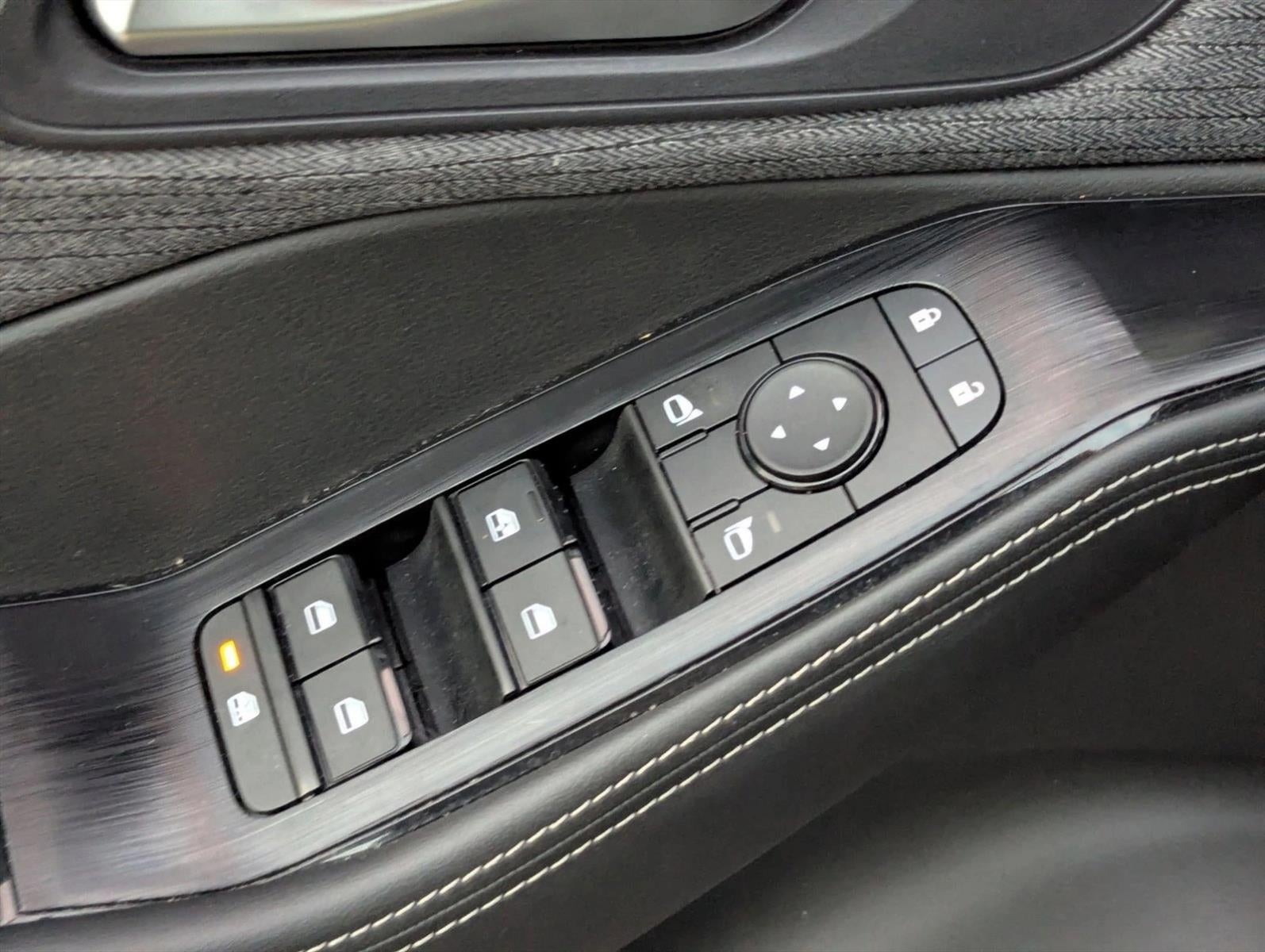 2023 Nissan Rogue FWD SV