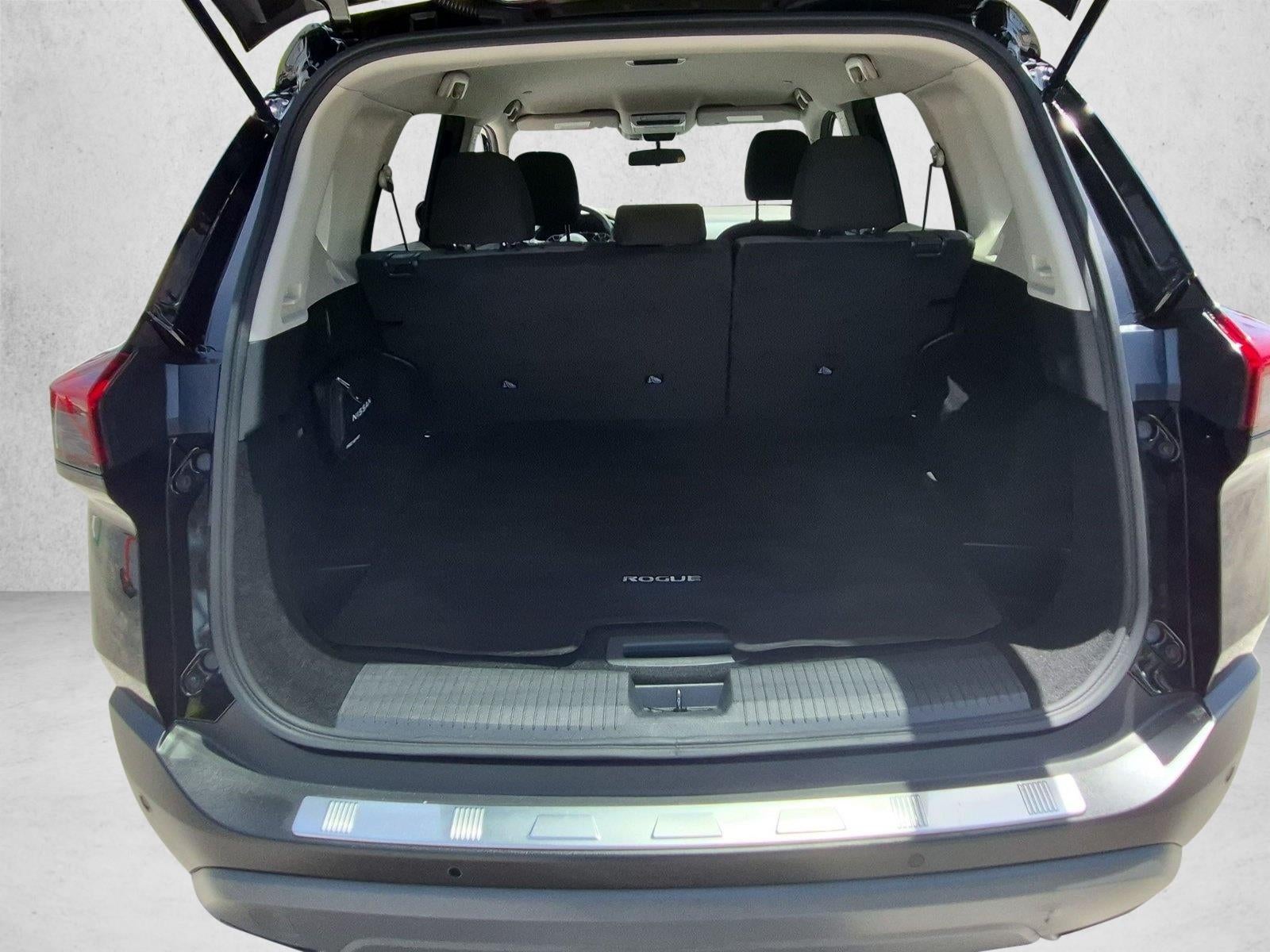 2023 Nissan Rogue FWD SV