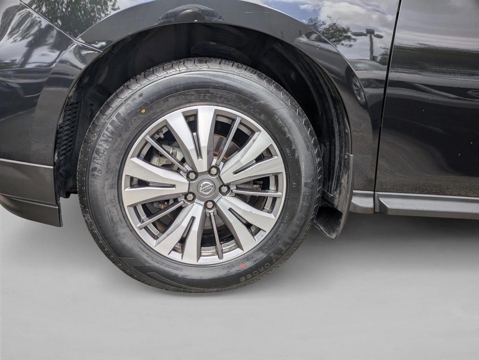 2020 Nissan Pathfinder FWD SL