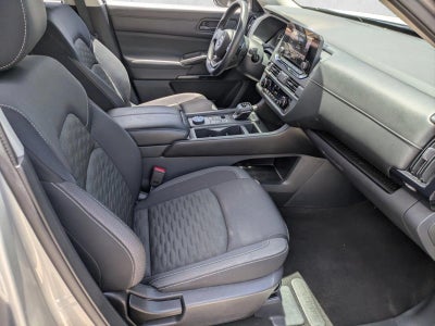 2023 Nissan Pathfinder S 4WD