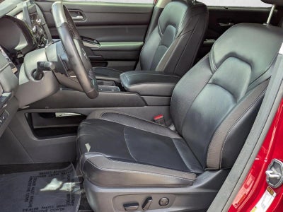 2024 Nissan Pathfinder SL 2WD