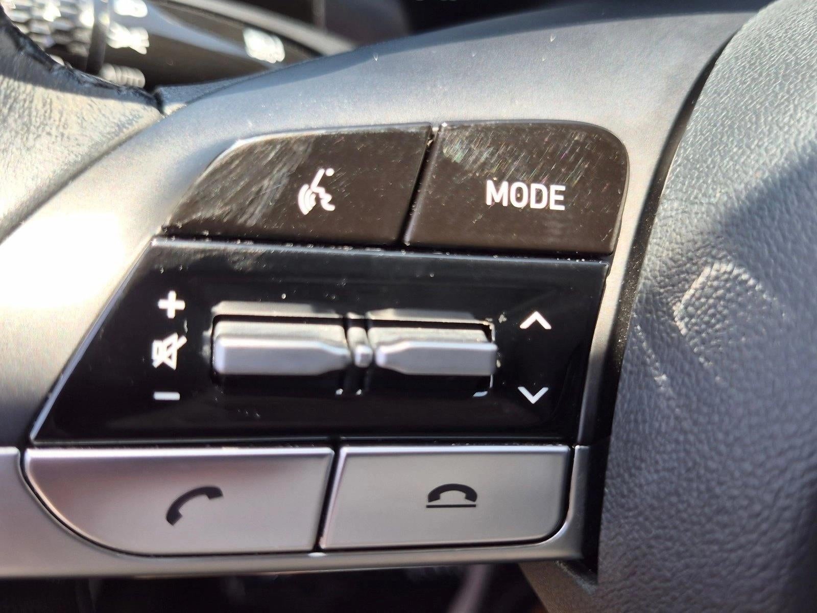 2023 Hyundai ELANTRA Limited IVT