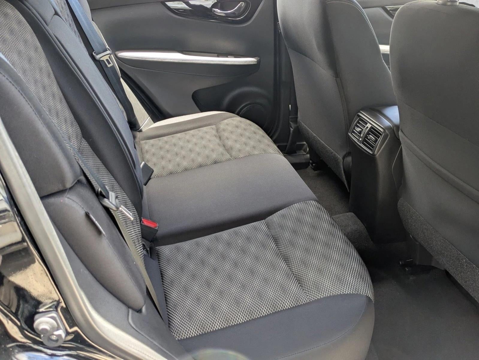 2021 Nissan Rogue Sport FWD SV