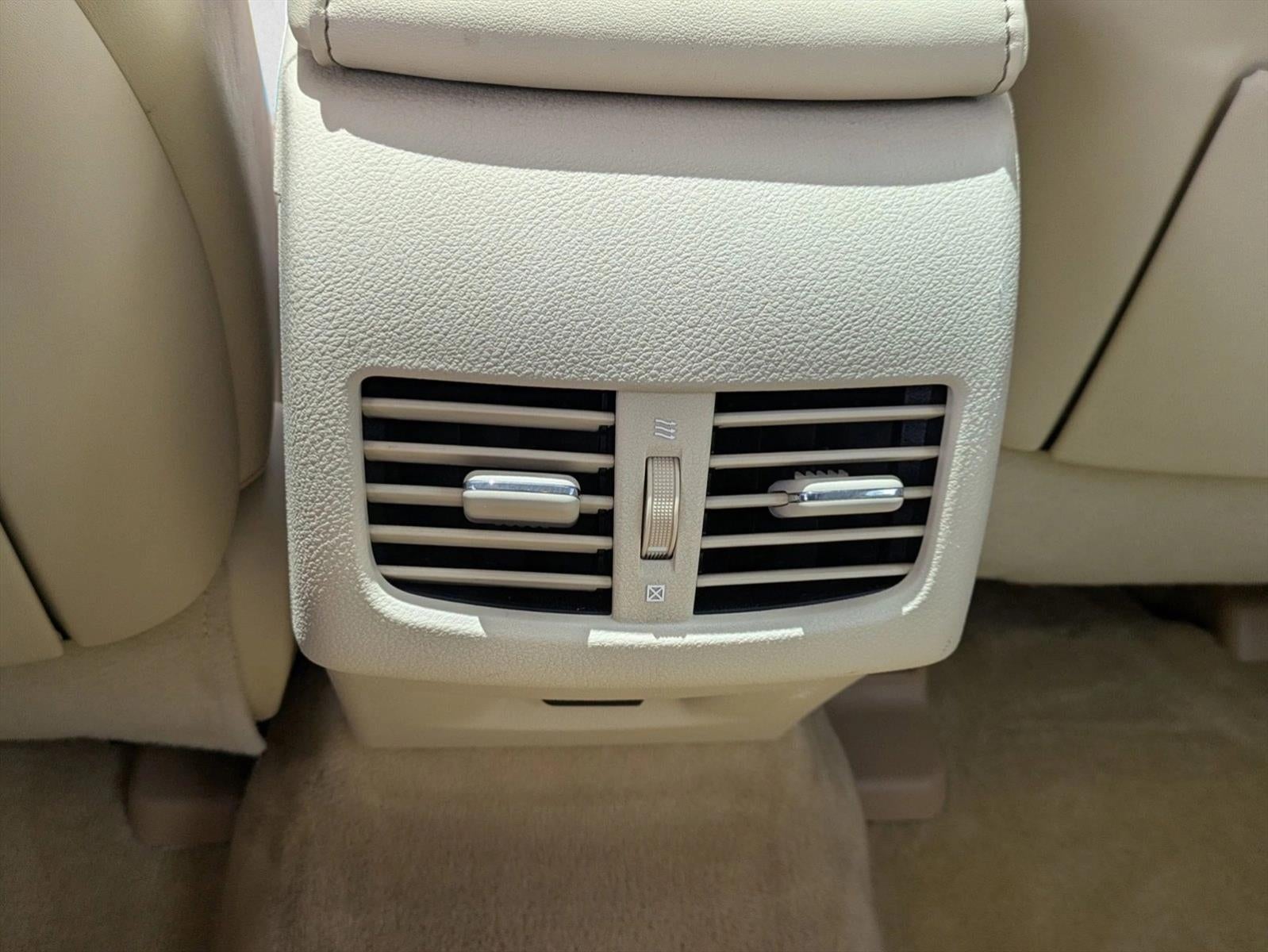 2013 Lexus ES 350 4dr Sdn