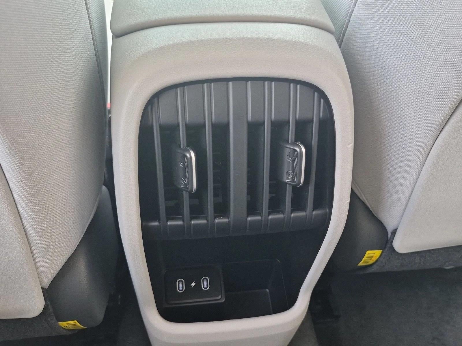 2024 Hyundai KONA SEL FWD