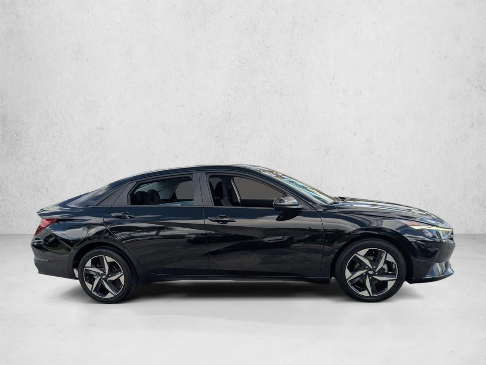 2023 Hyundai ELANTRA SEL IVT