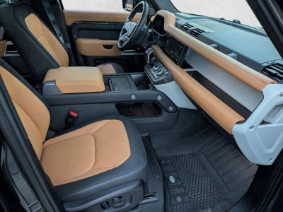 2024 Land Rover Defender 110 P400 X-Dynamic SE