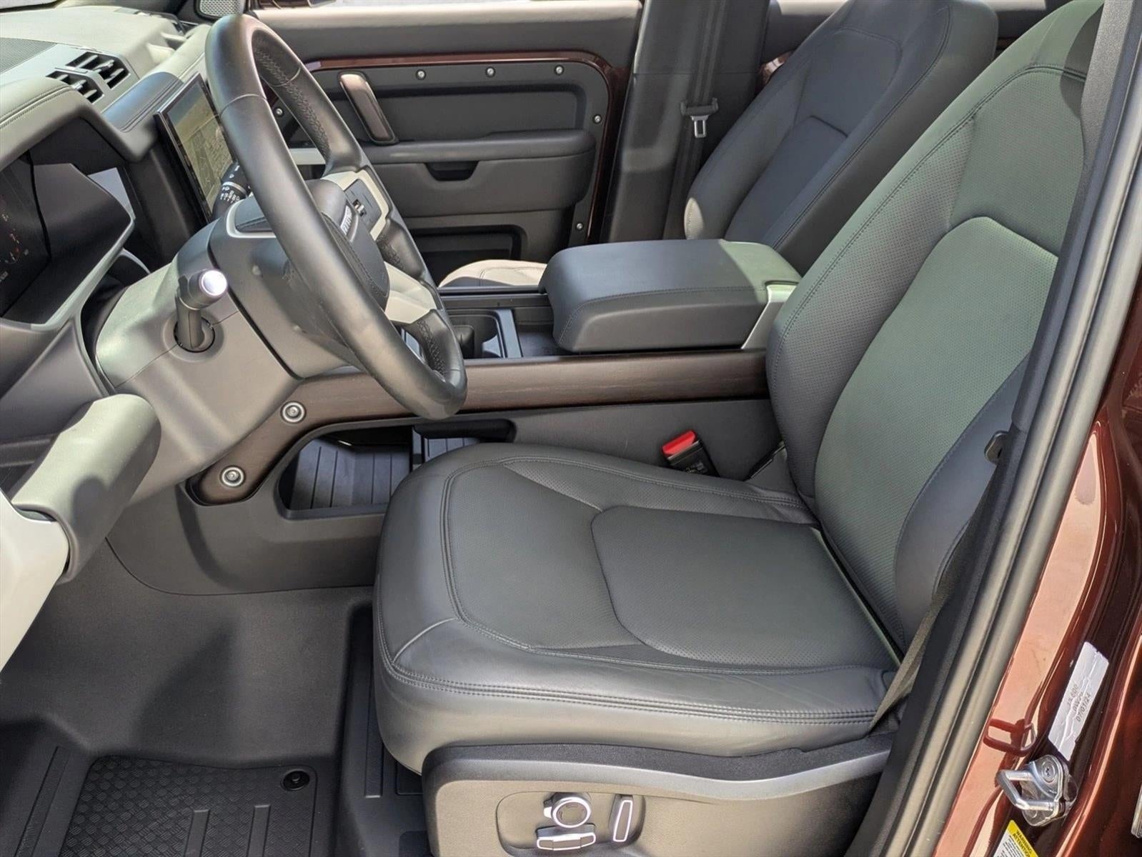 2023 Land Rover Defender 130 First Edition AWD