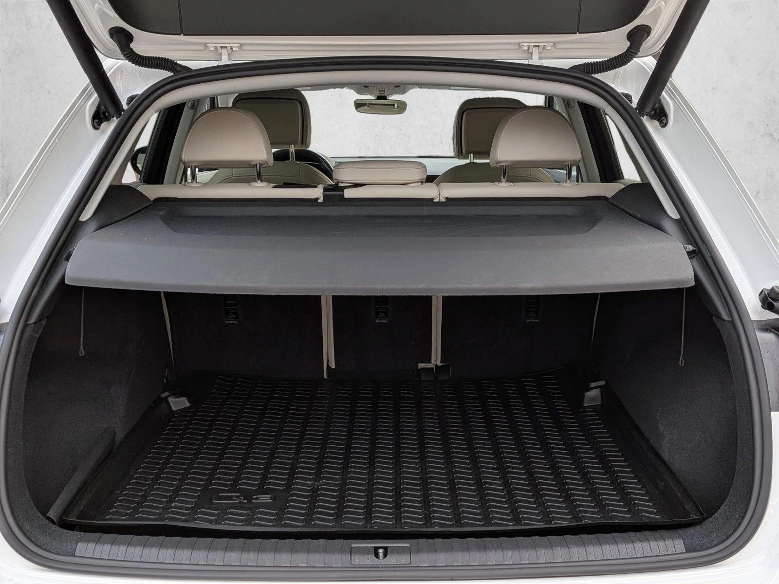 2020 Audi Q3 Premium 45 TFSI quattro