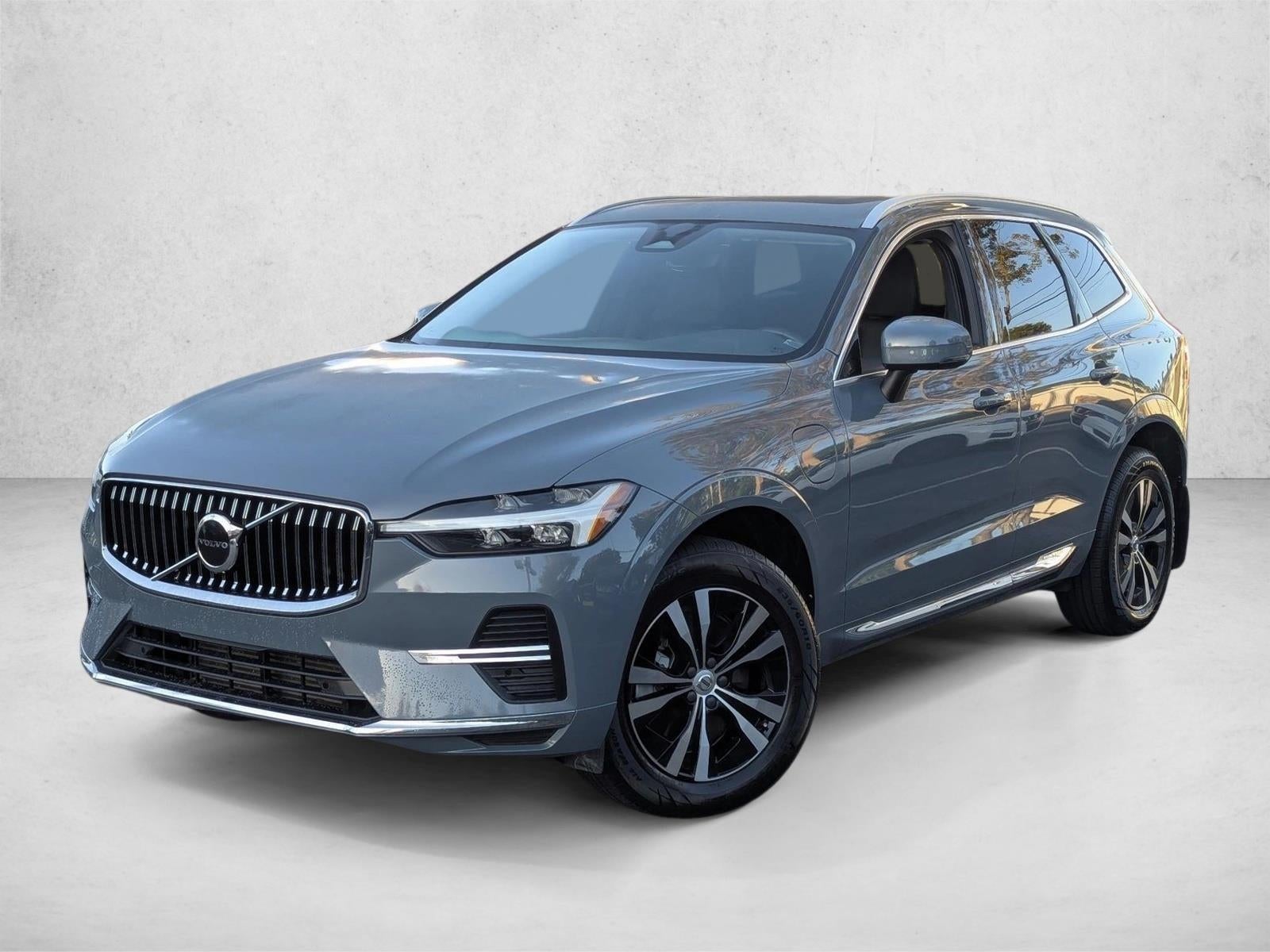 2022 Volvo XC60 Recharge Plug-In Hybrid T8 eAWD PHEV Inscription Expression