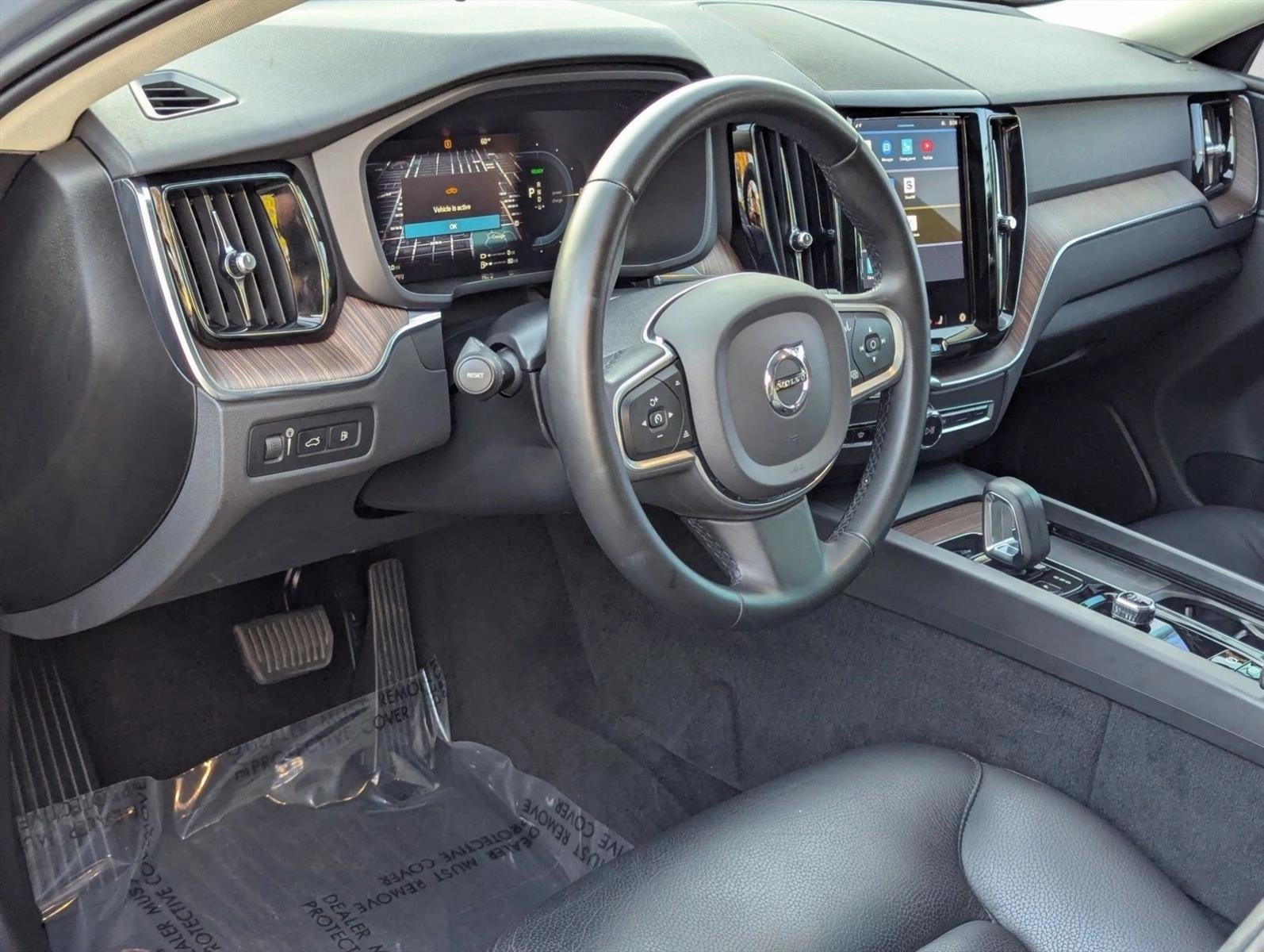 2022 Volvo XC60 Recharge Plug-In Hybrid T8 eAWD PHEV Inscription Expression