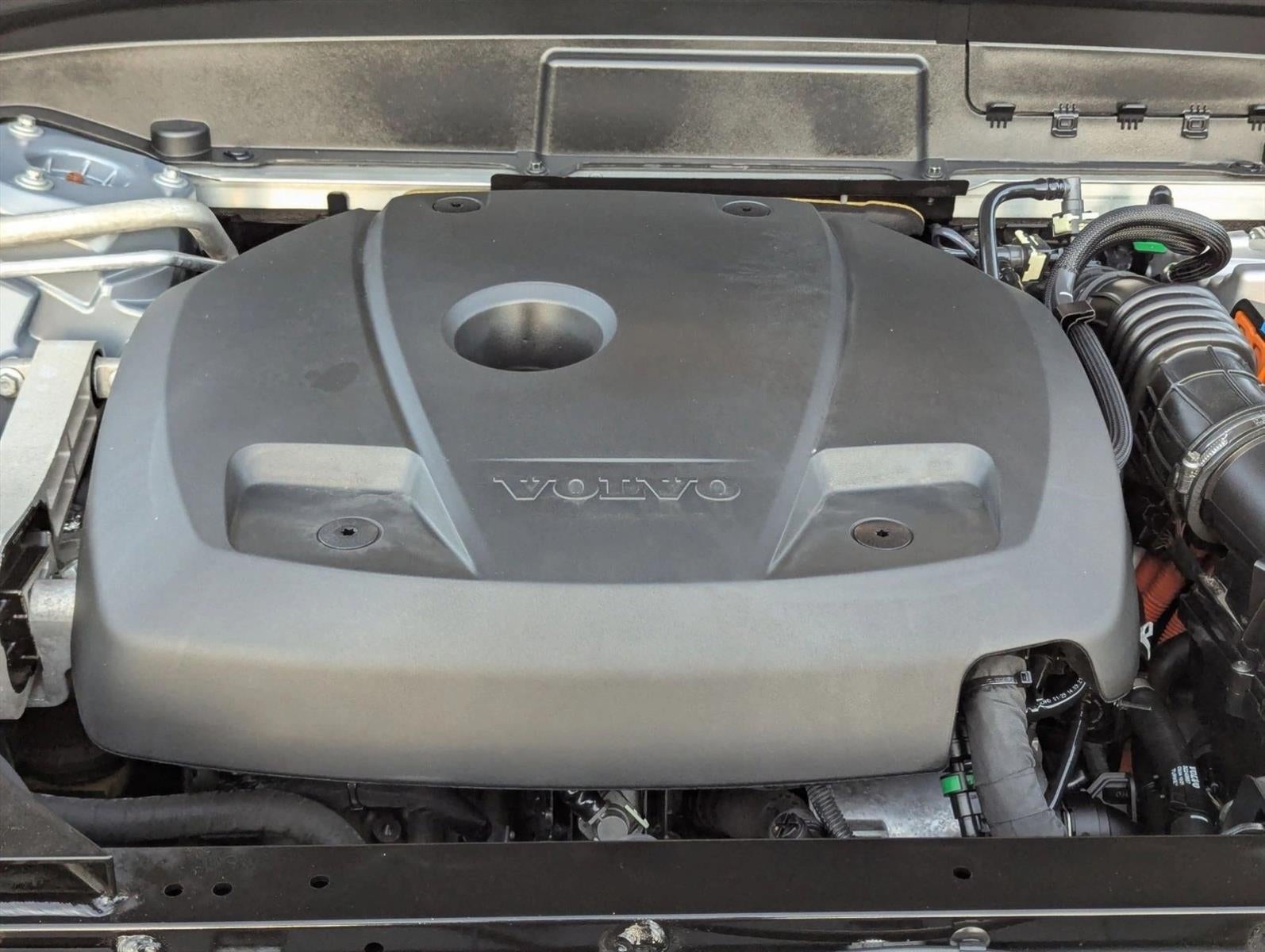 2022 Volvo XC60 Recharge Plug-In Hybrid T8 eAWD PHEV Inscription Expression