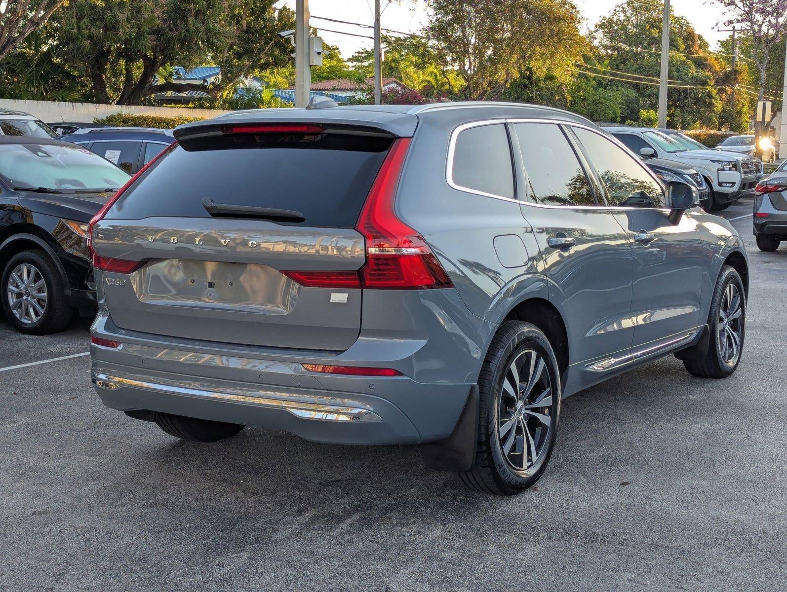 2022 Volvo XC60 Recharge Plug-In Hybrid T8 eAWD PHEV Inscription Expression