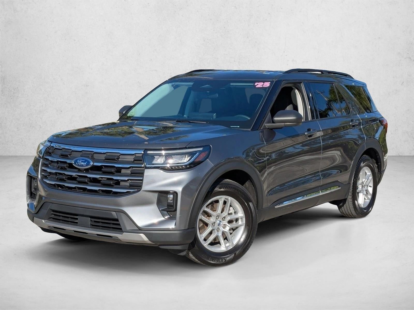 2025 Ford Explorer Active RWD