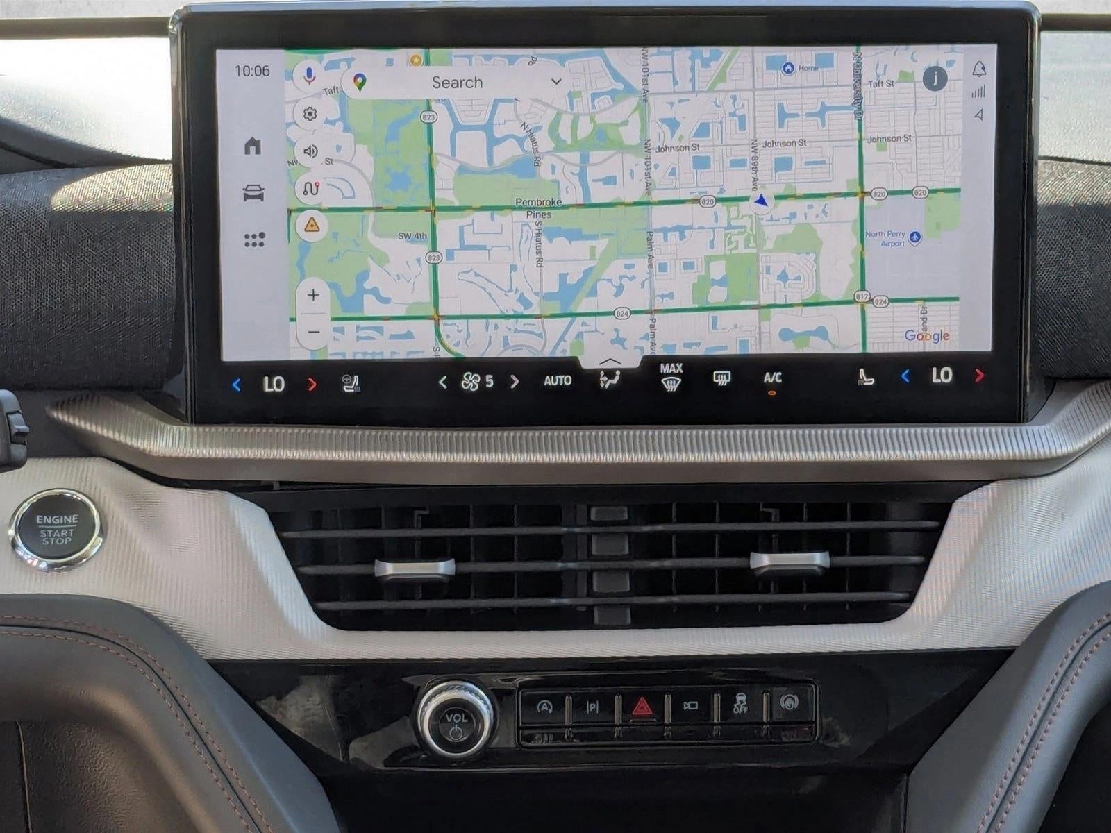 2025 Ford Explorer Active RWD