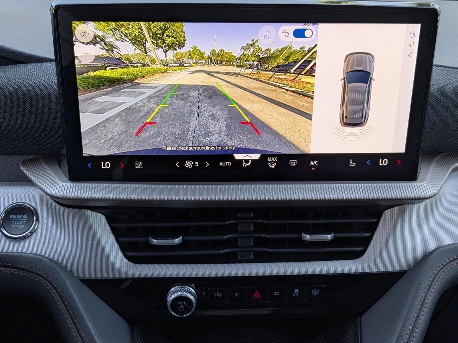 2025 Ford Explorer Active RWD