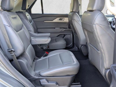 2025 Ford Explorer Active RWD