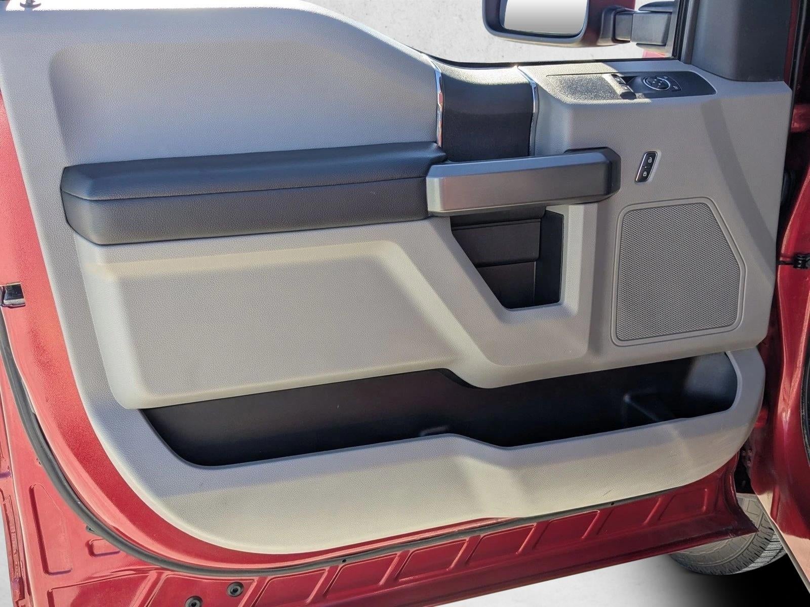 2022 Ford Super Duty F-250 SRW XLT 4WD Reg Cab 8' Box