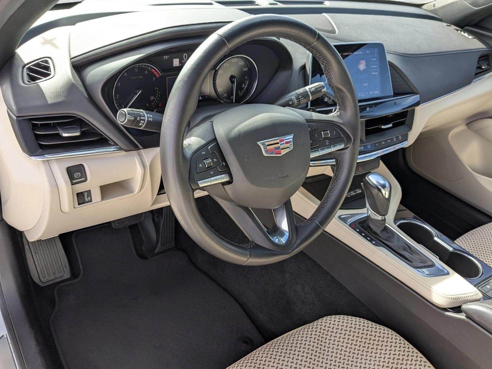 2021 Cadillac CT4 4dr Sdn Luxury