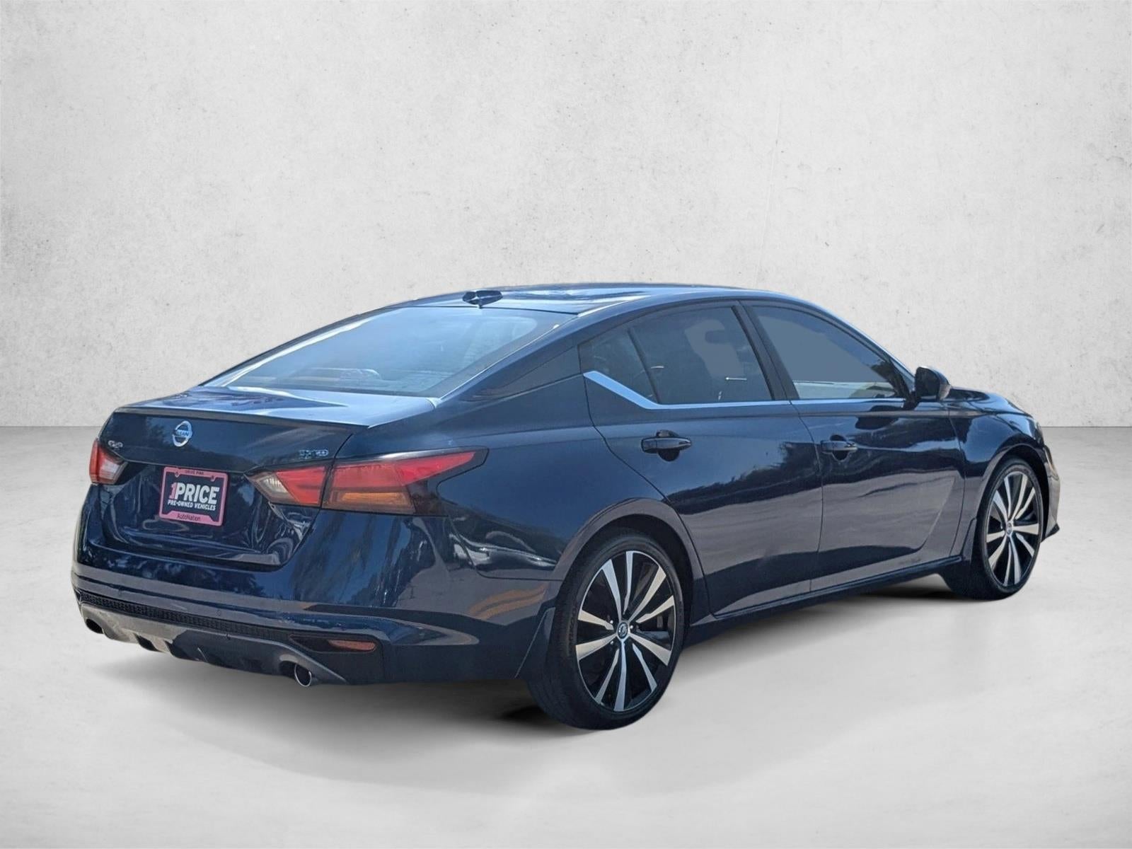 2020 Nissan Altima 2.5 SR Sedan