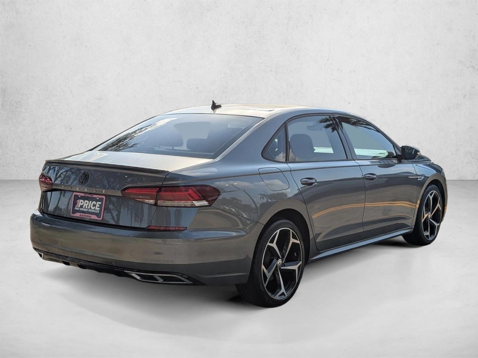 2020 Volkswagen Passat 2.0T R-Line Auto