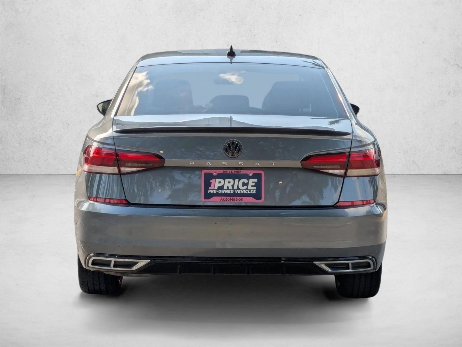 2020 Volkswagen Passat 2.0T R-Line Auto