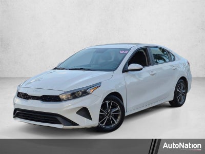 2023 Kia Forte LXS IVT