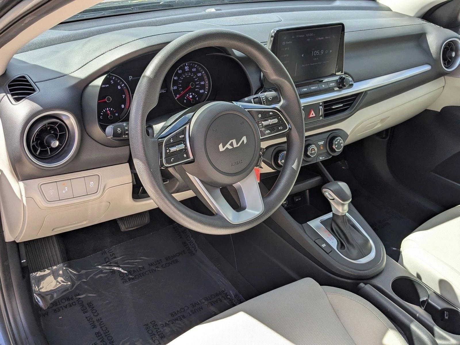 2023 Kia Forte LXS IVT