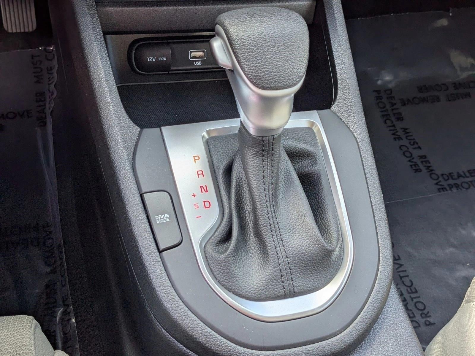 2023 Kia Forte LXS IVT