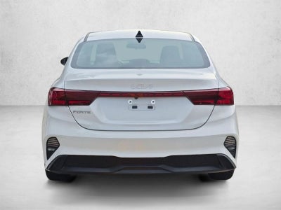 2023 Kia Forte LXS IVT