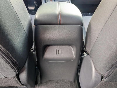 2025 Nissan Sentra SR CVT