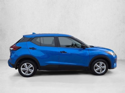 2023 Nissan Kicks S FWD