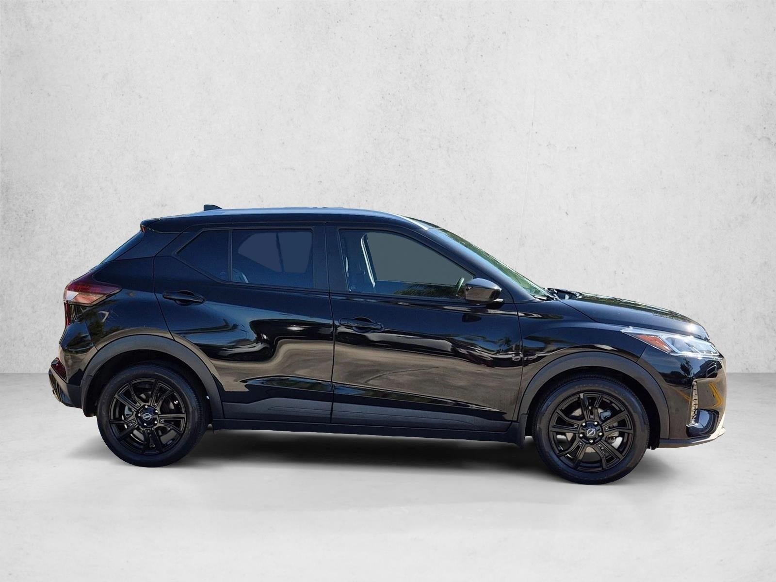 2023 Nissan Kicks SV FWD