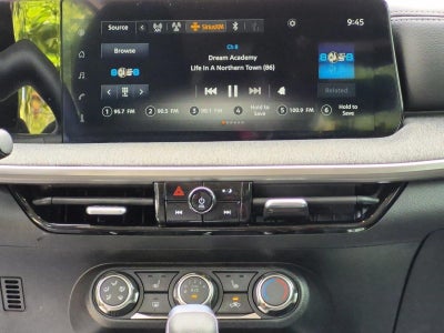 2025 Nissan Kicks SV FWD
