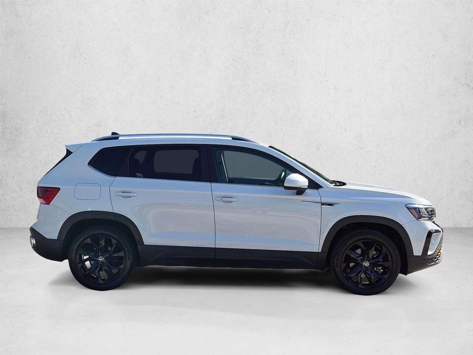 2023 Volkswagen Taos SE 4MOTION *Ltd Avail*