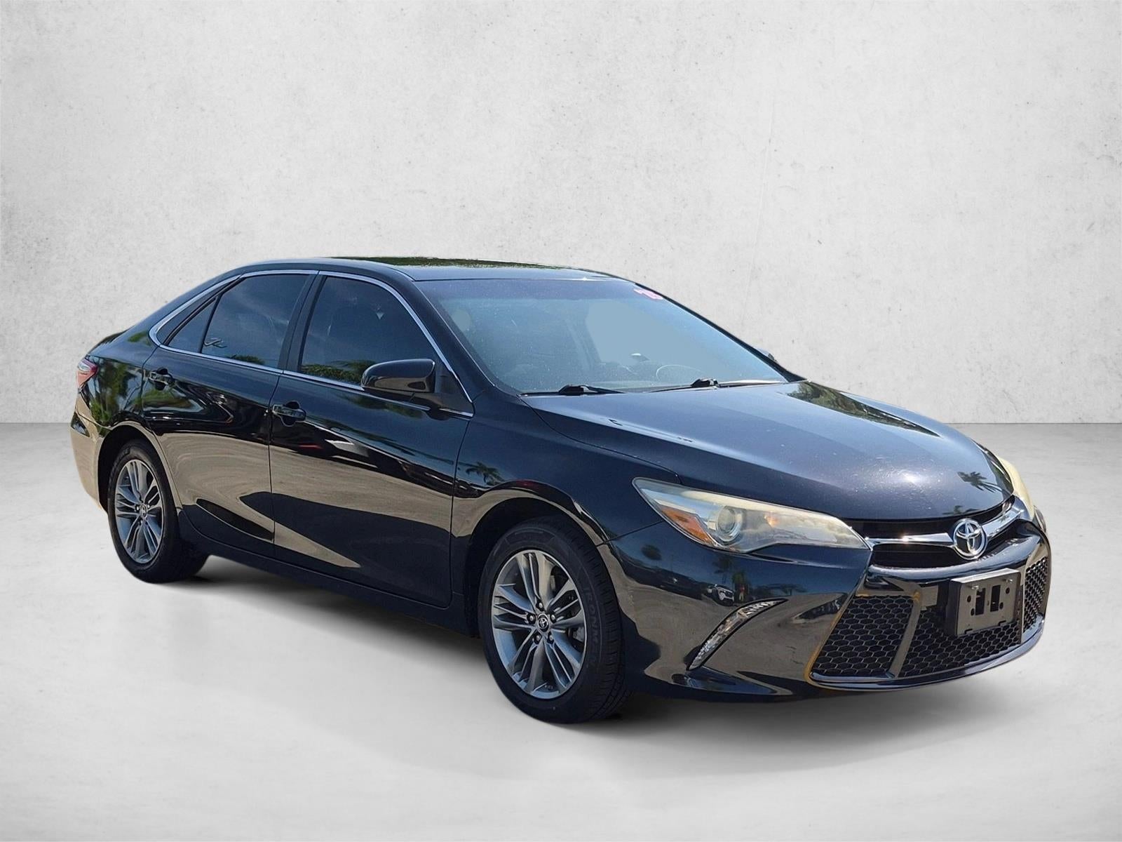 2015 Toyota Camry 4dr Sdn I4 Auto SE (SE)