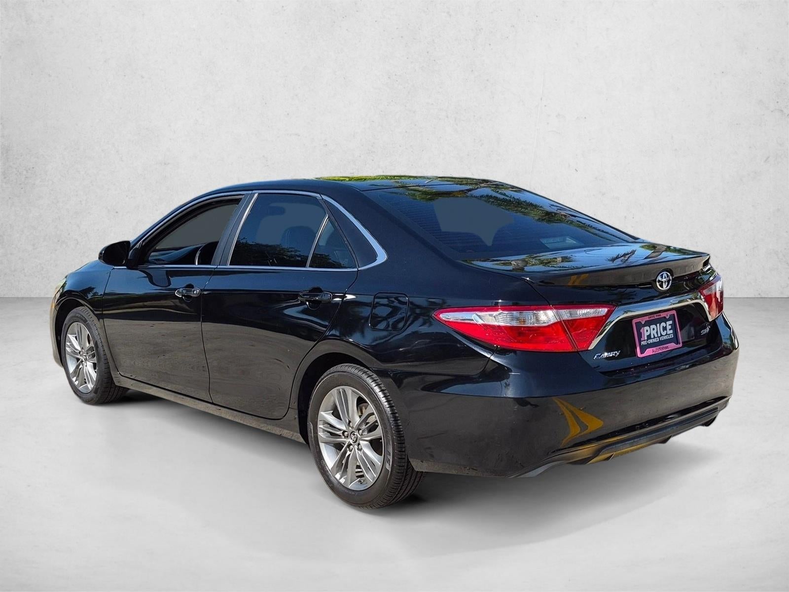 2015 Toyota Camry 4dr Sdn I4 Auto SE (SE)