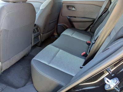 2023 Nissan Rogue FWD SV *Ltd Avail*