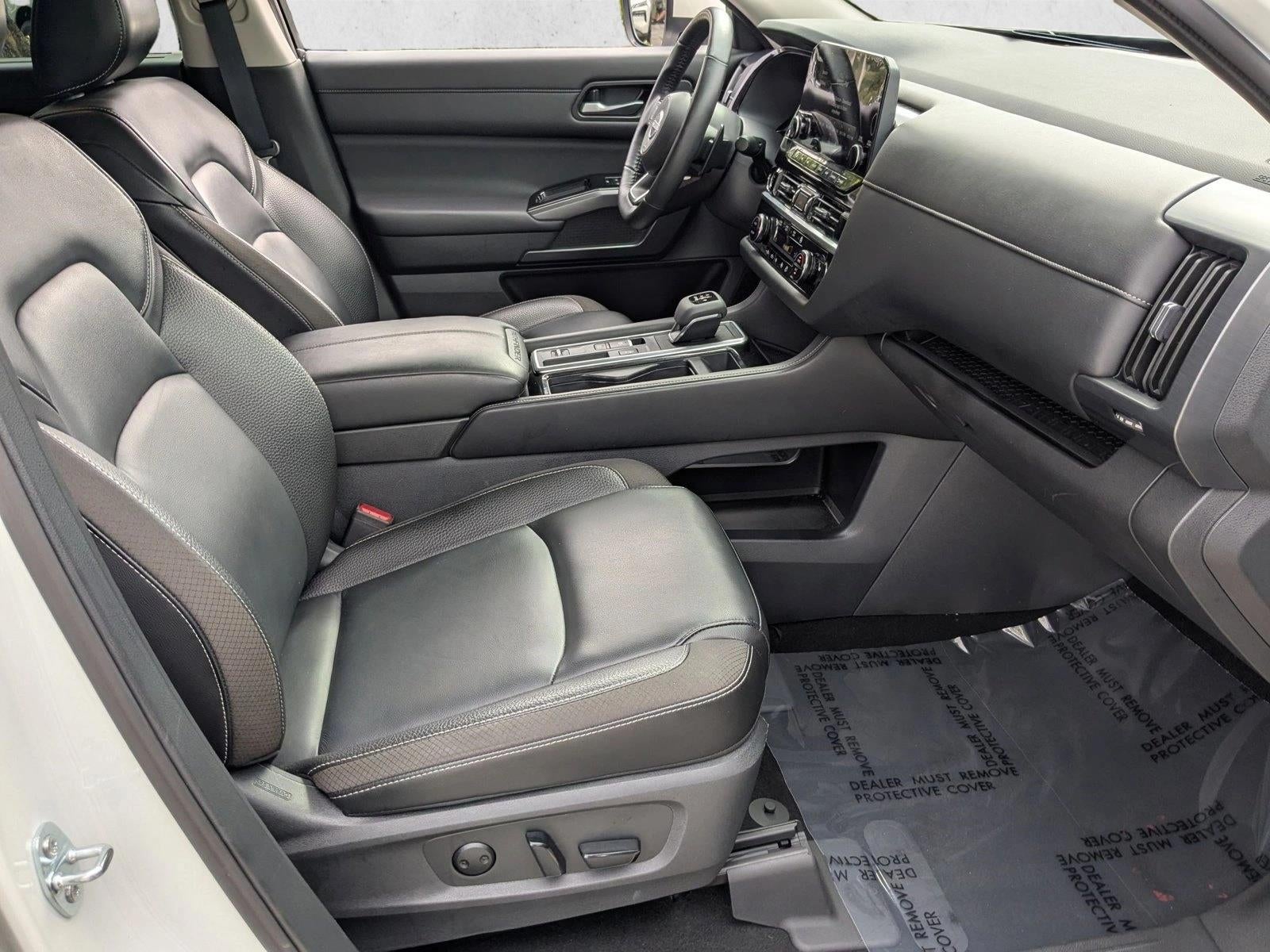 2024 Nissan Pathfinder SL 2WD