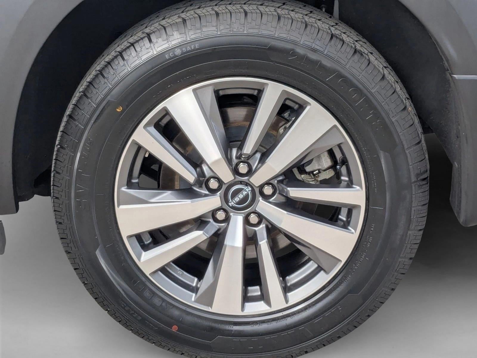 2024 Nissan Pathfinder SL 2WD