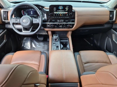 2025 Nissan Pathfinder Platinum 2WD