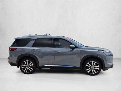 2025 Nissan Pathfinder Platinum 2WD
