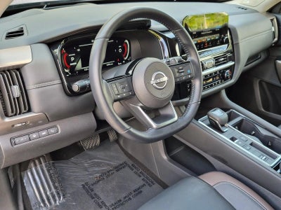 2025 Nissan Pathfinder Platinum 2WD