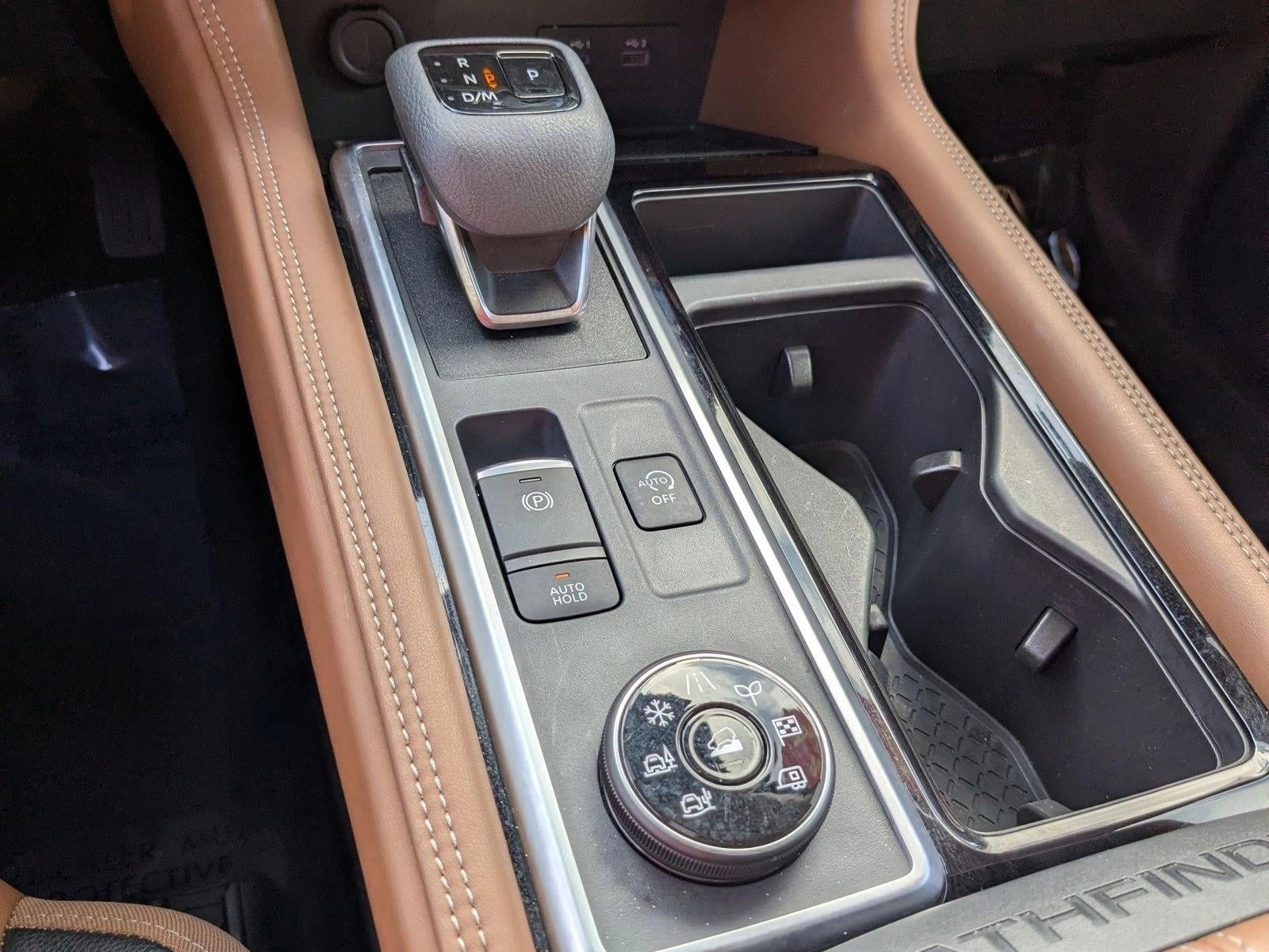 2023 Nissan Pathfinder Platinum 4WD