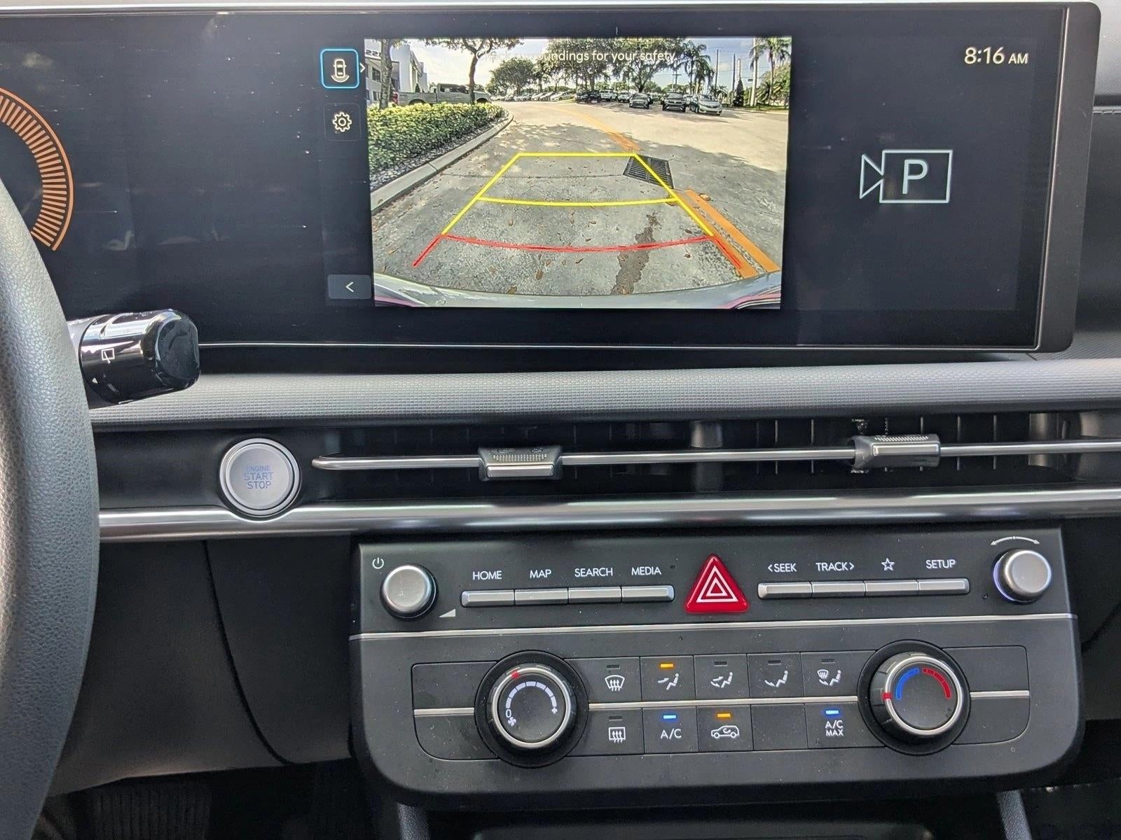 2025 Hyundai TUCSON SE FWD